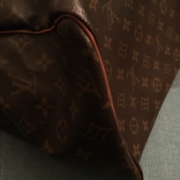 *Authentic* Louis Vuitton Speedy 30 - Picture 4 of 8